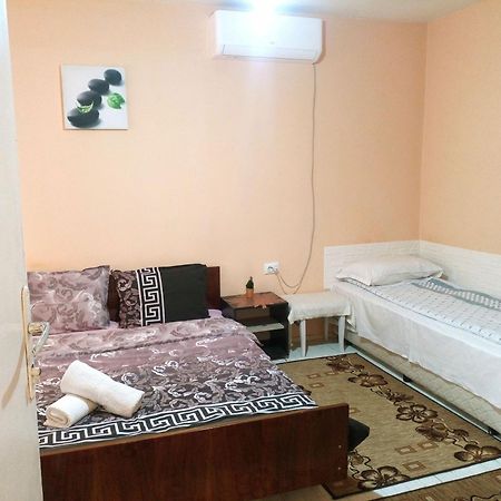 Guest House Emiliya Ovchartsi  Ngoại thất bức ảnh