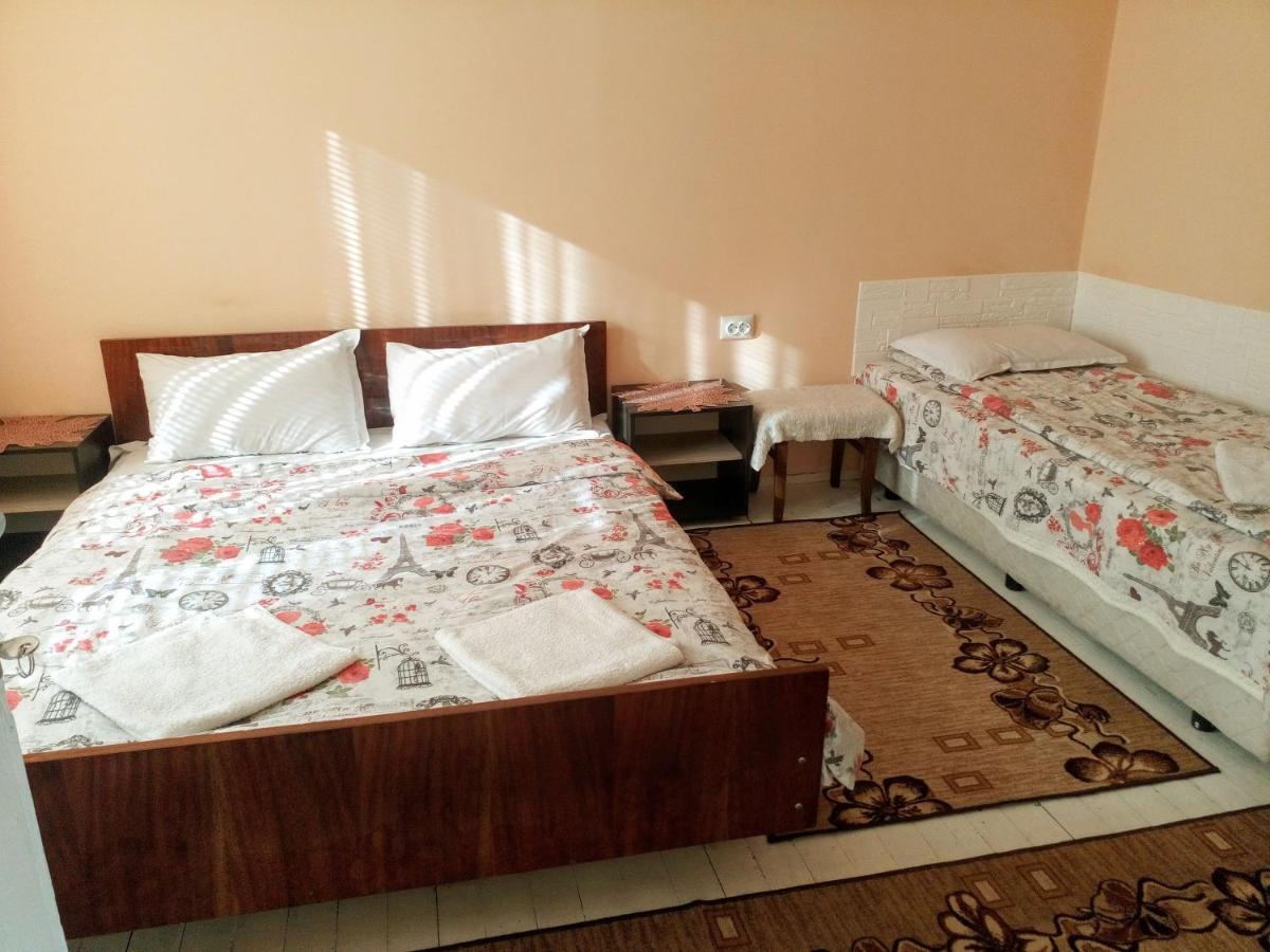 Guest House Emiliya Ovchartsi  Ngoại thất bức ảnh