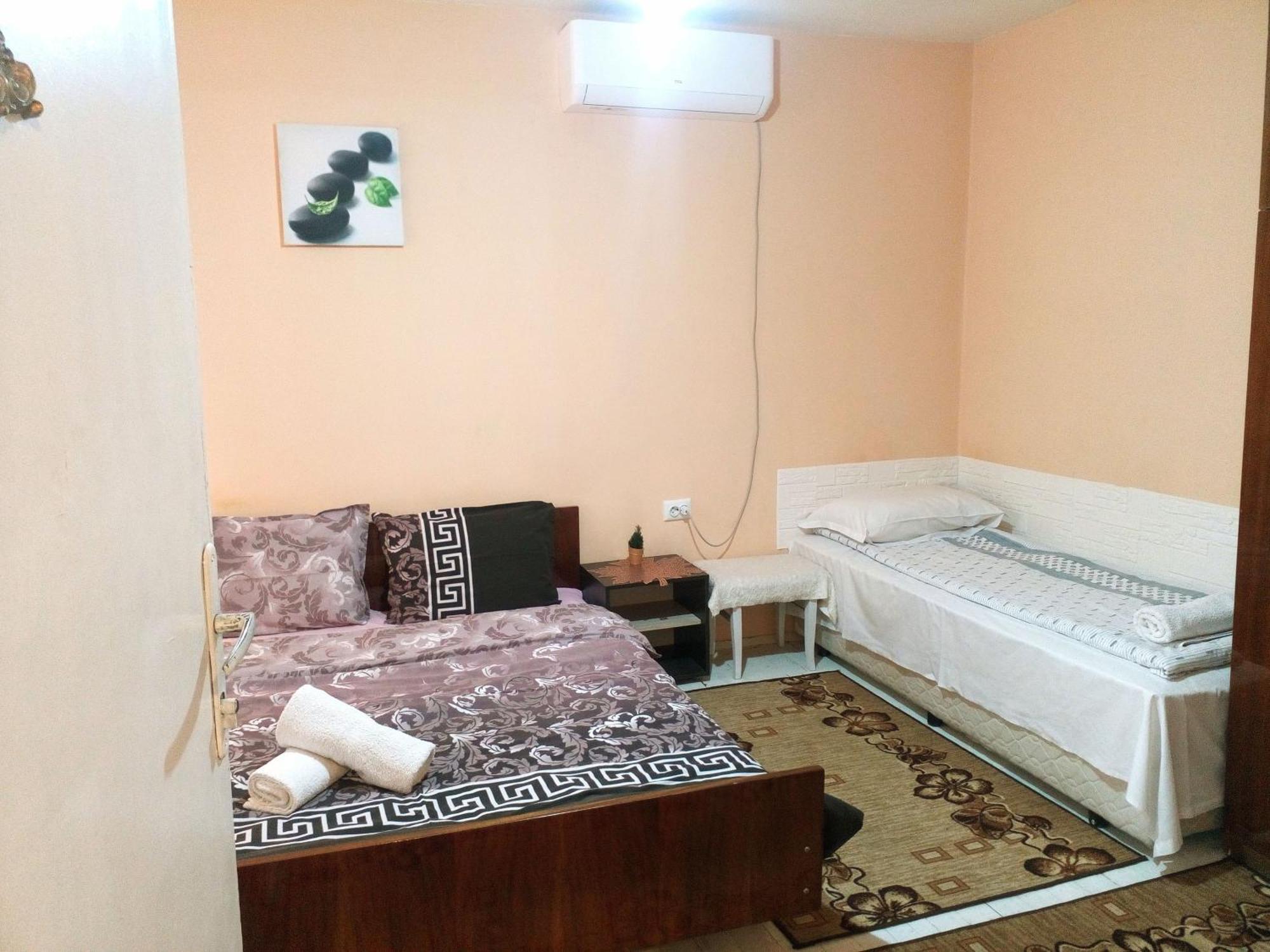 Guest House Emiliya Ovchartsi  Ngoại thất bức ảnh