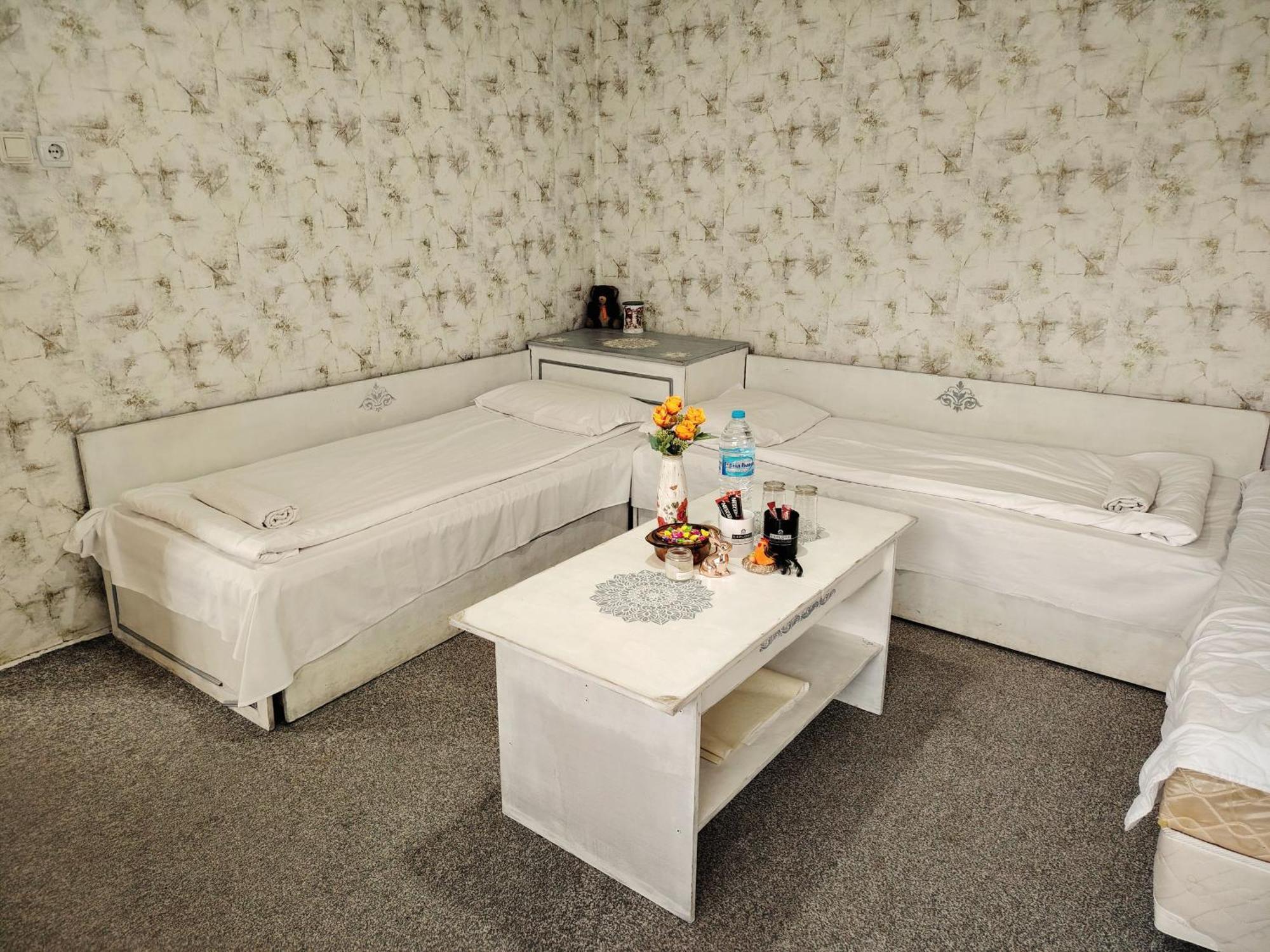 Guest House Emiliya Ovchartsi  Ngoại thất bức ảnh