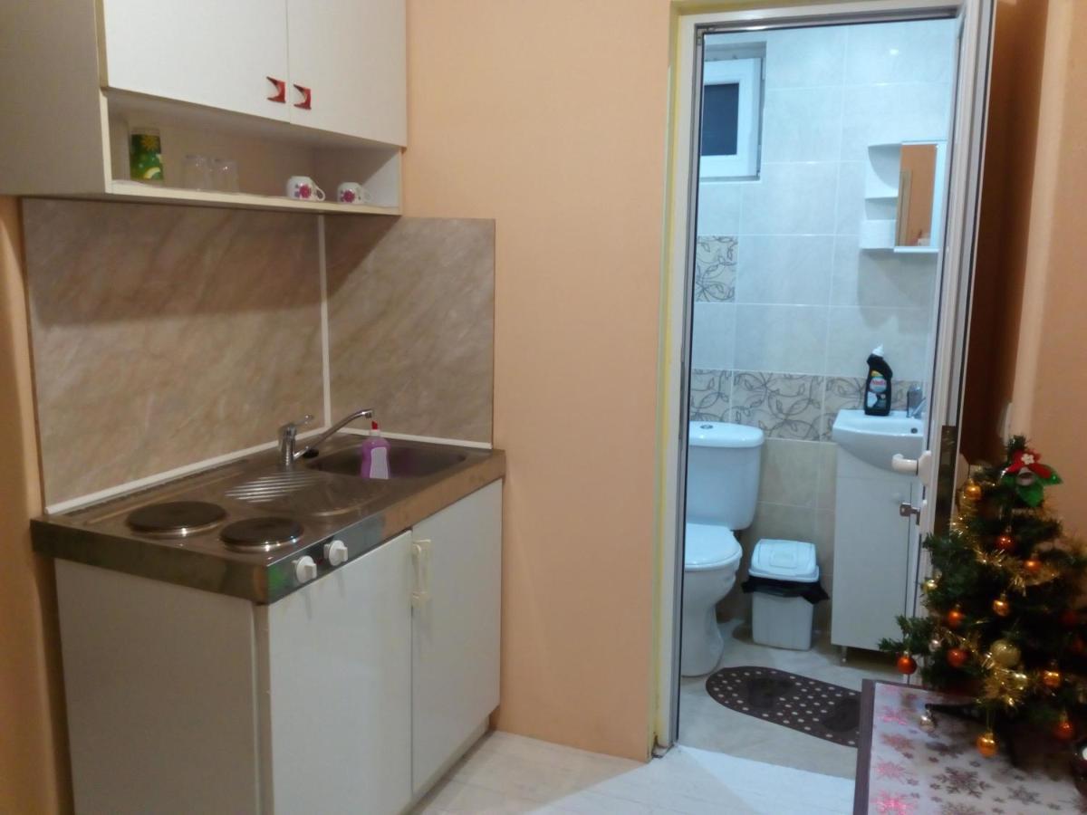 Guest House Emiliya Ovchartsi  Ngoại thất bức ảnh